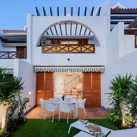 Villa Villas Parque Santiago Iii By Upper Luxury Housing