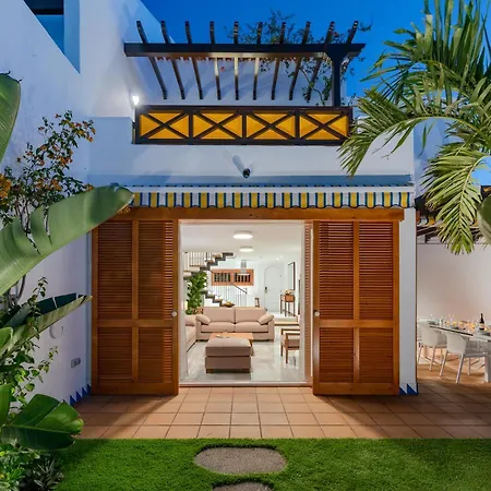 Villas Parque Santiago Iii By Upper Luxury Housing *